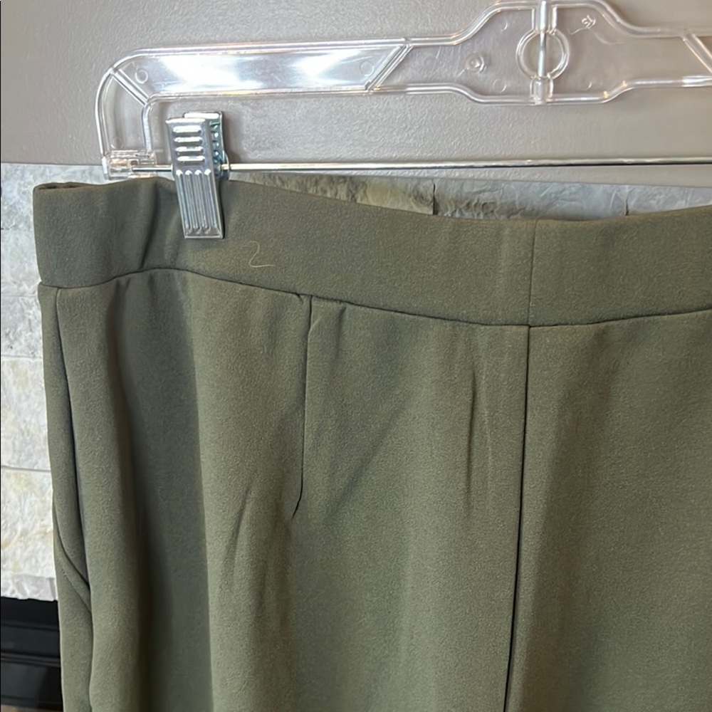 Michael Kors Military/Camo Green Elastic Waist Pants size Large NWT - Picture 9 of 13
